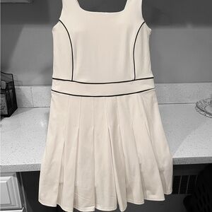 Elegant White Sport Dress with Black Accents